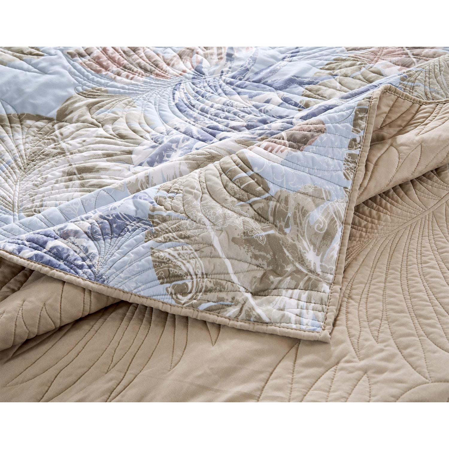 Greenland Home Fashions Tropics Quilt Set Mist - Picture 22 of 27