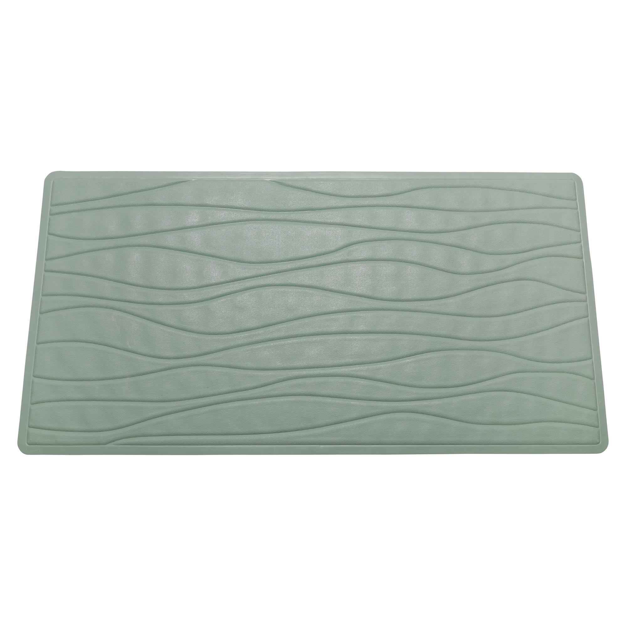 small rubber bath mat